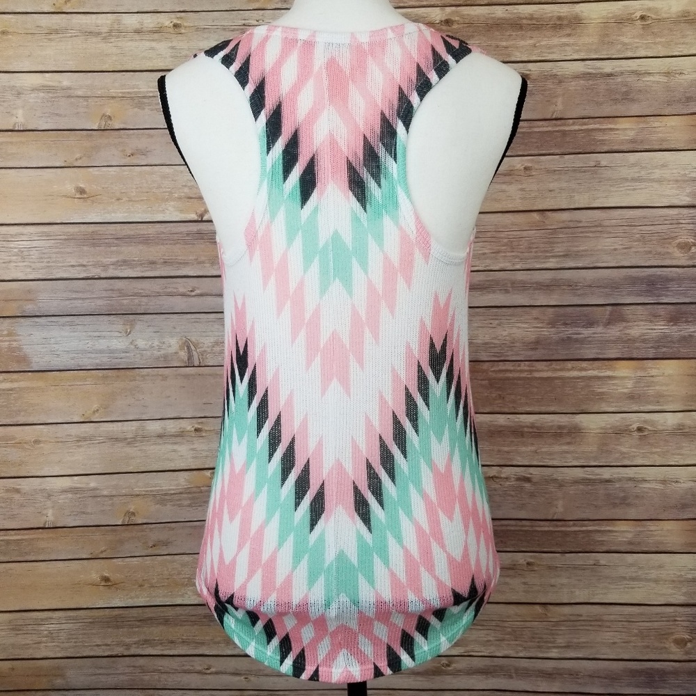 Blu Planet Razor Back Knit Tank Top Size Medium - Picture 6 of 7